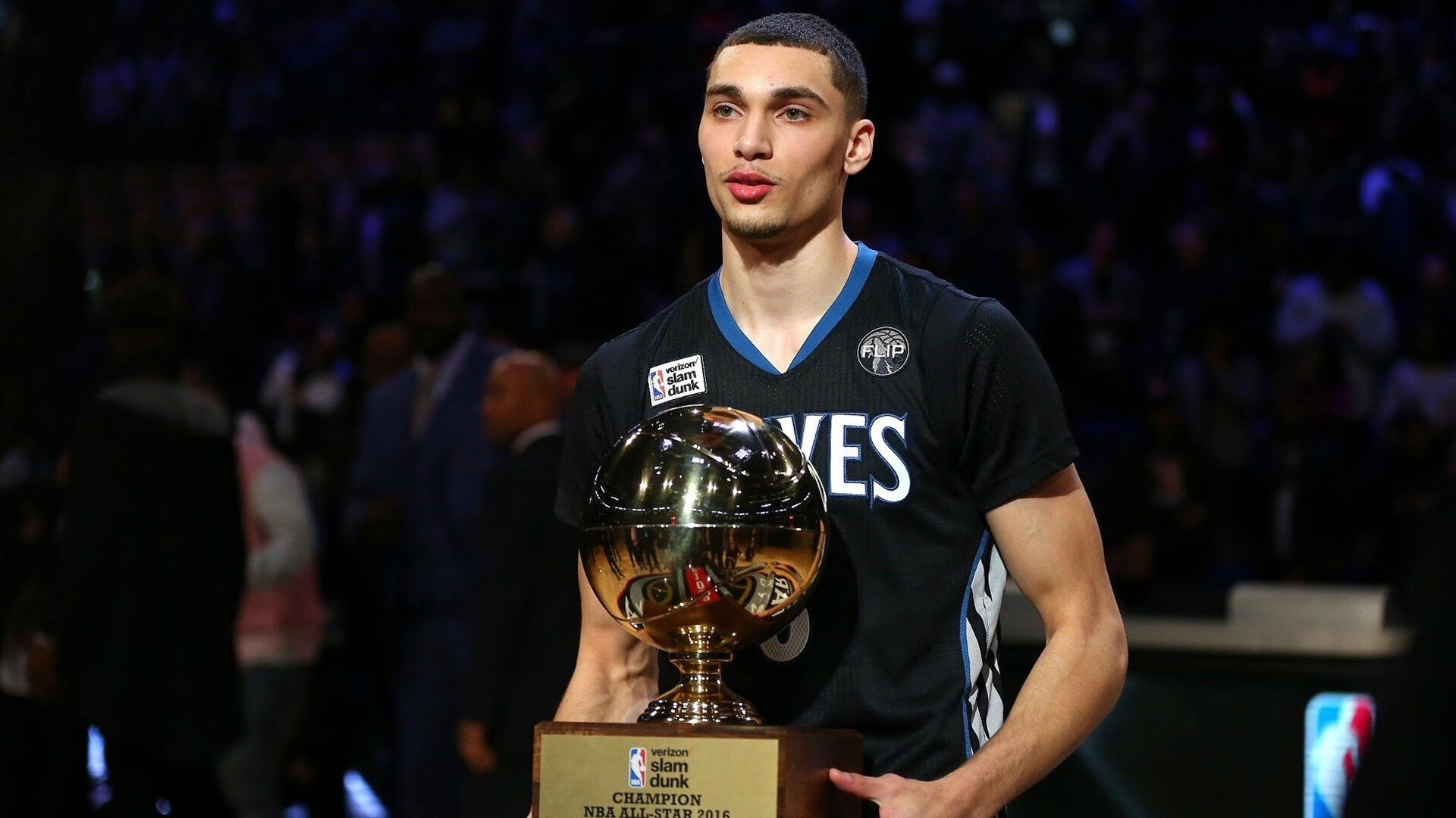 体育新闻中心推出赛事回顾与知识科普一体化栏目，体育新闻赛事报道标题大全