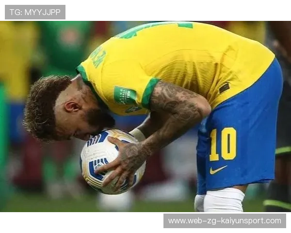 巴黎边路低传撕裂禁区，内马尔门前包抄建功